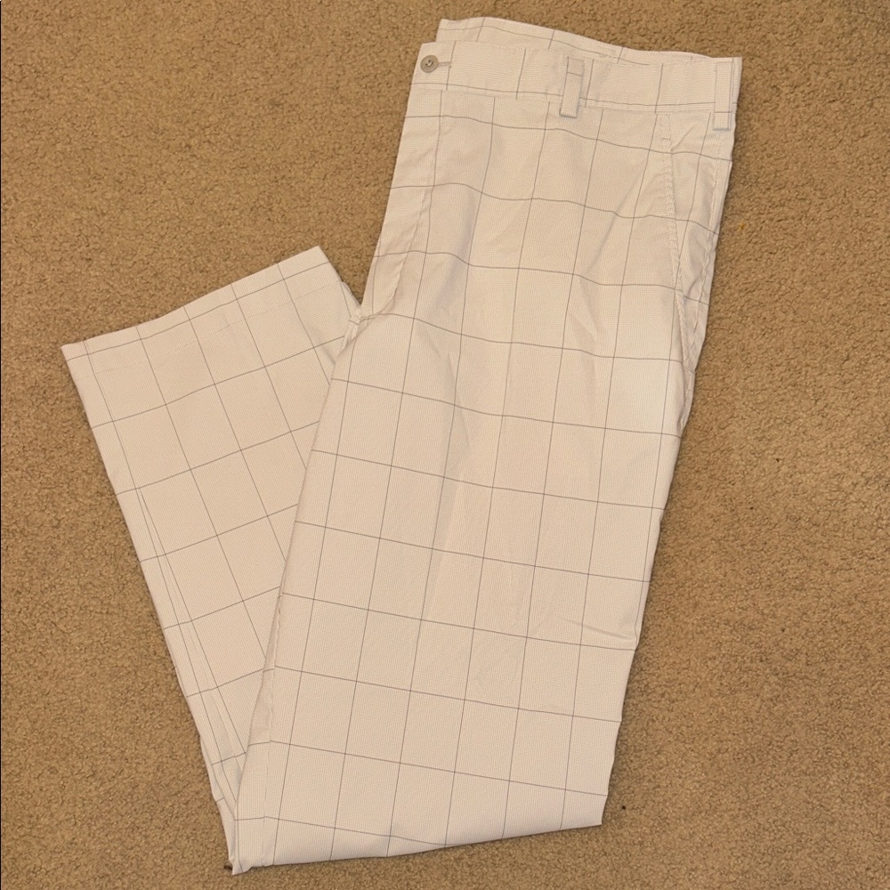 Nike Men's Light Gray Checkered pants